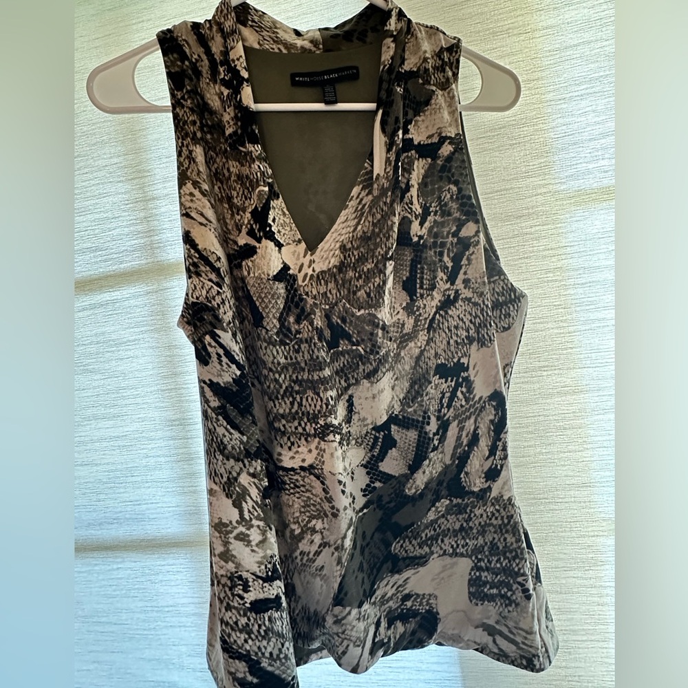 White House Black Market blouse tank, size Large